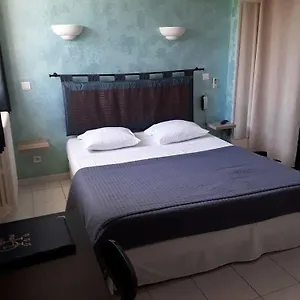 le-carry.fr-provencehotel.com/
